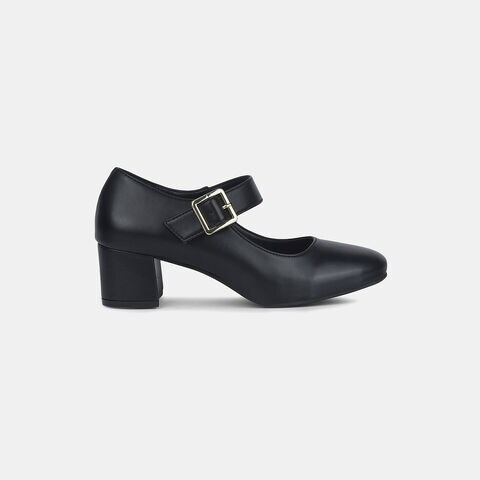 Bata Black Pump sandals For Women